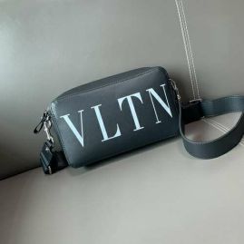 Picture of Valentino Lady Handbags _SKUfw124530394fw